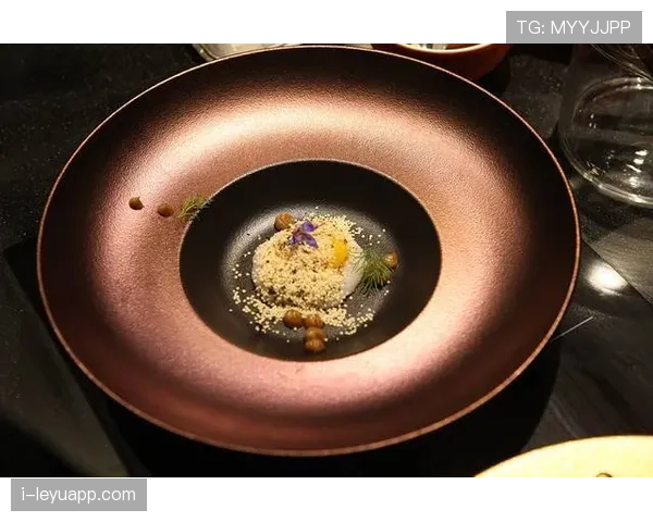 程语轩训练完直接打飞的去米其林三星，这日子谁顶得住啊